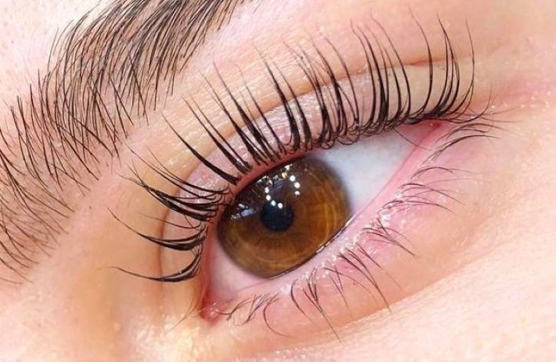 Lash lifting — imagem 1 de 3
